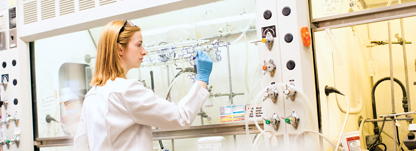 photo of a student working in lab. 